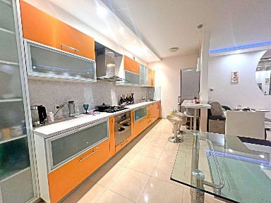 Сдается 3-комн. квартира, 105 м²