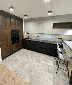 Сдается 3-комн. квартира, 105 м²