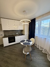 Продается 1-комн. квартира, 42 м²