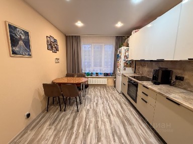 Продается 2-комн. квартира, 57 м²