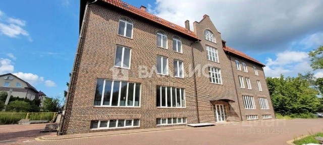 Продается здание, 1 700 м²