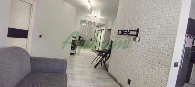 Продается 3-комн. квартира, 71,7 м²