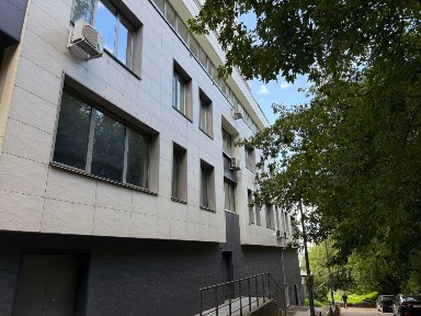 Сдается 3-комн. квартира, 151 м²