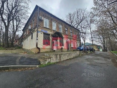 Ростовская область, Ростов-на-Дону, р-н Железнодорожный, мкр. Ленгородок, ул. Республиканская, 75