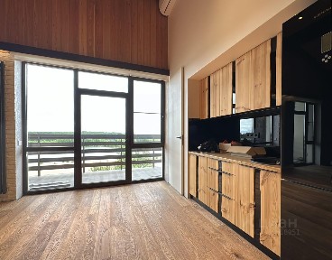 Продаются 2-комн. апартаменты, 100 м²
