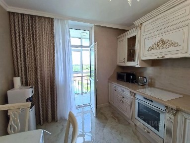 Продается 3-комн. квартира, 100,3 м²