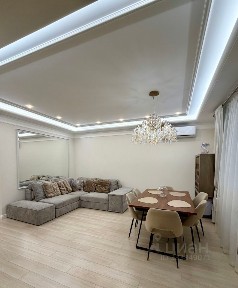 Продается 3-этажный таунхаус, 240 м²