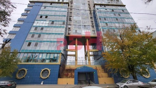 Продается торговая площадь, 180 м²