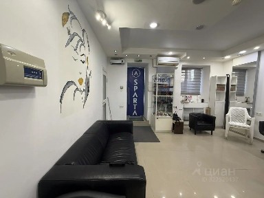 Продается торговая площадь, 100 м²