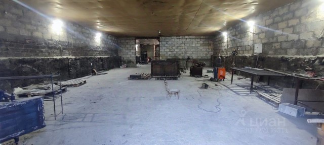 Продается склад, 400 м²