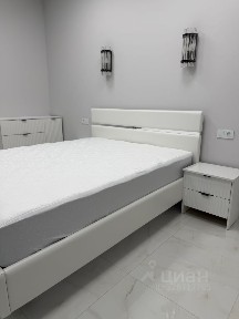 Продается 1-комн. квартира, 74,7 м²