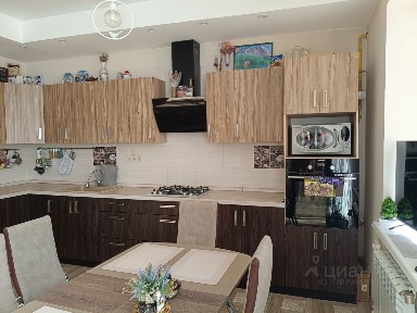 Продается 4-комн. квартира, 105,3 м²