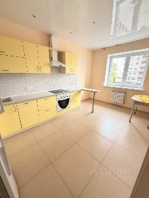 Продается 2-комн. квартира, 72 м²