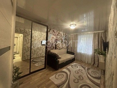 Тюменская область, Тюмень, Калининский, мкр. Московский тракт, ул. Московский Тракт, 117