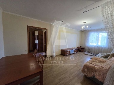 Сдается 4-комн. квартира, 106 м²
