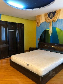 Сдается 3-комн. квартира, 178 м²