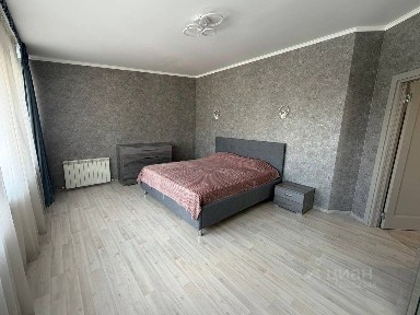 Сдается 4-комн. квартира, 153 м²