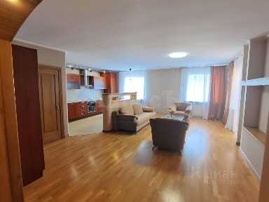 Сдается 3-комн. квартира, 140 м²