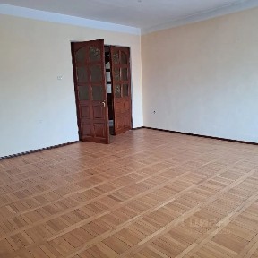 Продается 3-комн. квартира, 221,8 м²