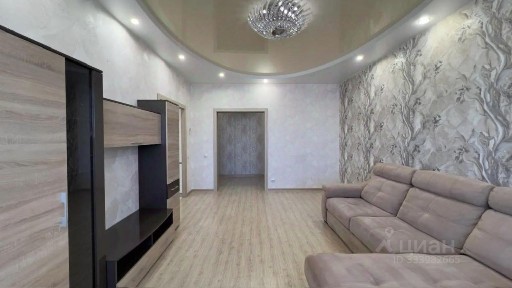 Продается 4-комн. квартира, 95,6 м²