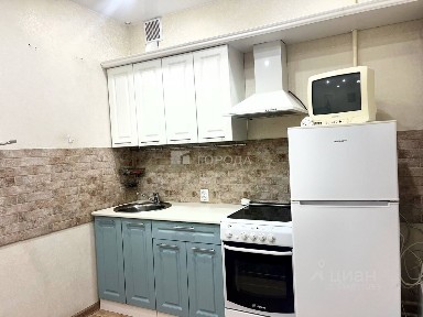 Новосибирская область, Новосибирск, р-н Дзержинский, мкр. Волочаевский, ул. Толбухина, 2
