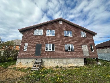 Продается 2-этажный дом, 308 м²