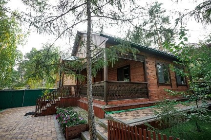 Продается 2-этажный дом, 290 м²