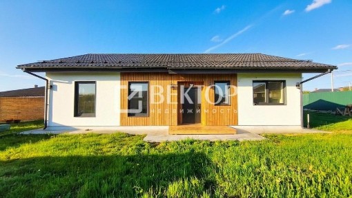 Продается 1-этажный дом, 101 м²