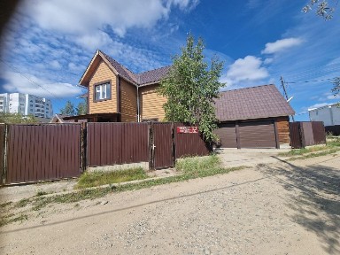 Продается 2-этажный дом, 155 м²