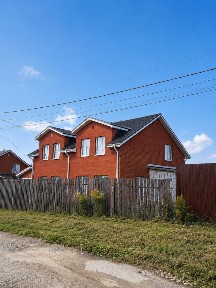 Продается 2-этажный таунхаус, 100 м²