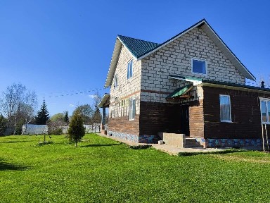 Продается 2-этажный коттедж, 164 м²