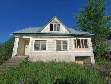 Продается 3-этажный дом, 242 м²