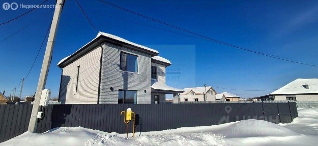 Продается 2-этажный дом, 130 м²