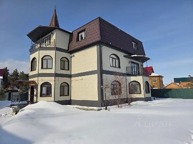 Продается 3-этажный дом, 308,4 м²