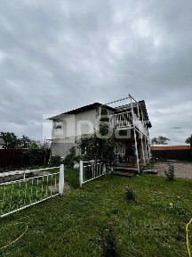 Продается 2-этажный дом, 250 м²