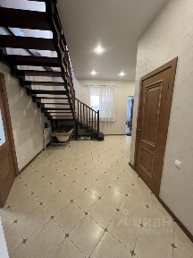 Продается 2-этажный дом, 317 м²