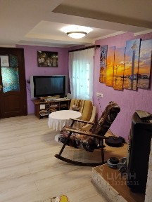 Продается 2-этажный дом, 180 м²