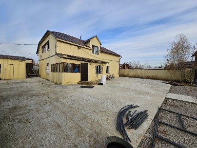 Продается 2-этажный коттедж, 183,4 м²