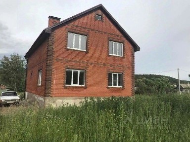 Продается 3-этажный коттедж, 273 м²