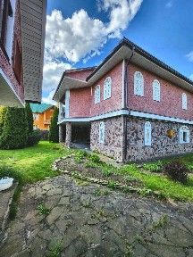 Продается 2-этажный дом, 179 м²