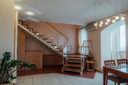 Продается 3-комн. квартира, 133,9 м²
