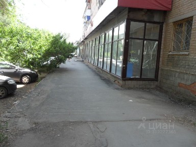 Сдается торговая площадь, 1 500 м²