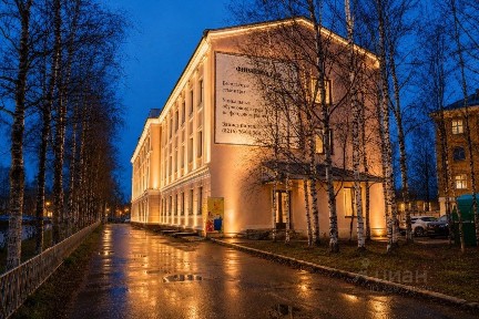 Продается здание, 896 м²