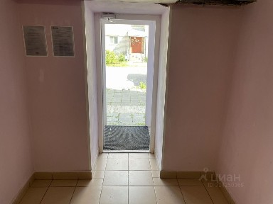 Продается торговая площадь, 100 м²