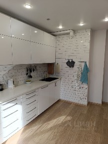 Сдается 4-комн. квартира, 111 м²