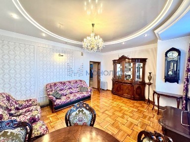 Продается 3-комн. квартира, 82 м²
