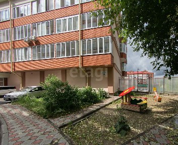 Продается 3-комн. квартира, 138 м²
