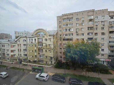 Продается 5-комн. квартира, 181,4 м²