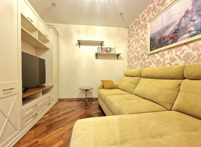 Продается 2-комн. квартира, 68 м²
