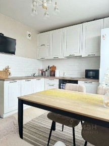 Продается 2-комн. квартира, 53,3 м²
